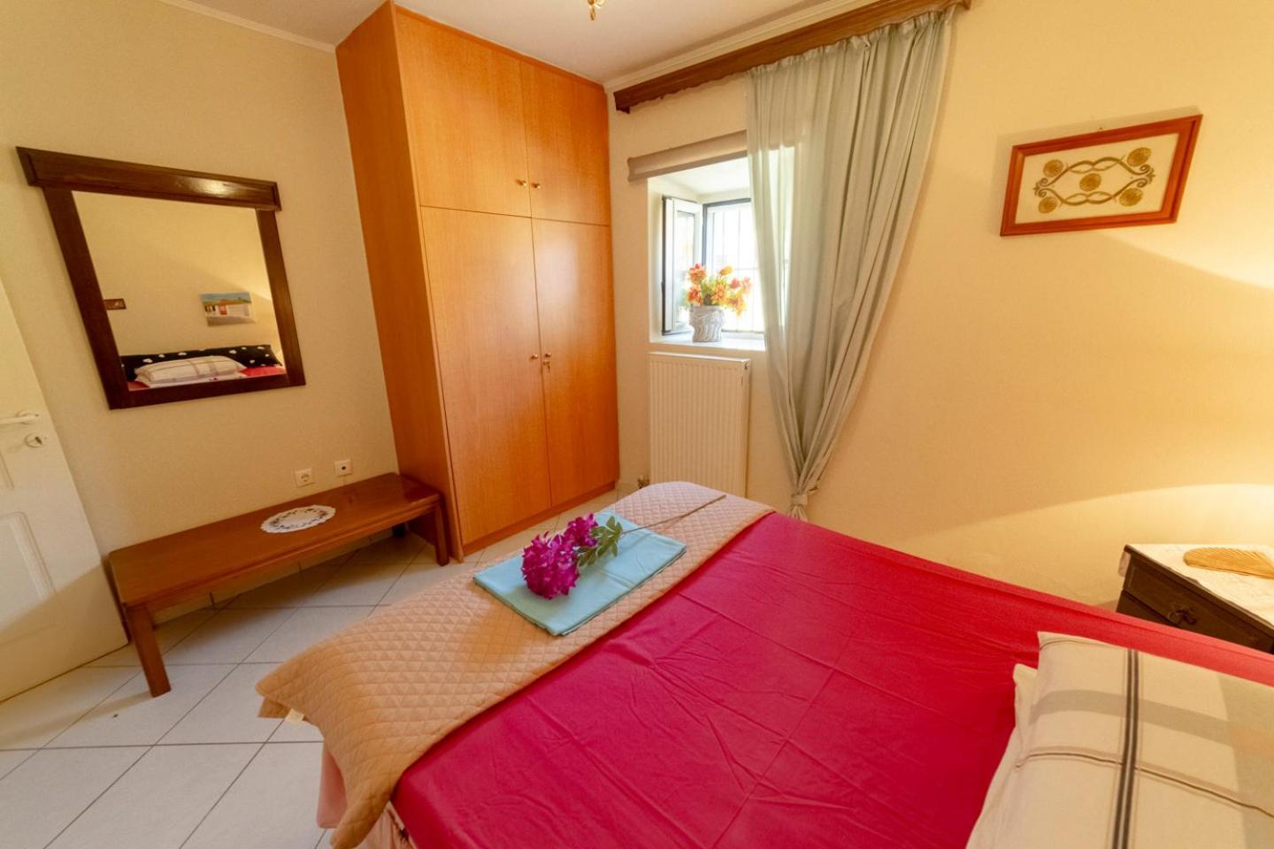 Krasa 2bedroom apartment Ágios Matthaíos Buitenkant foto