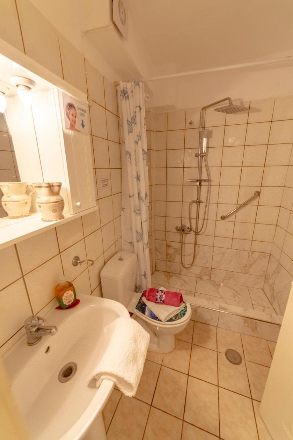 Krasa 2bedroom apartment Ágios Matthaíos Buitenkant foto